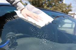 В Україні виявили небезпечний для здоров’я омивач скла