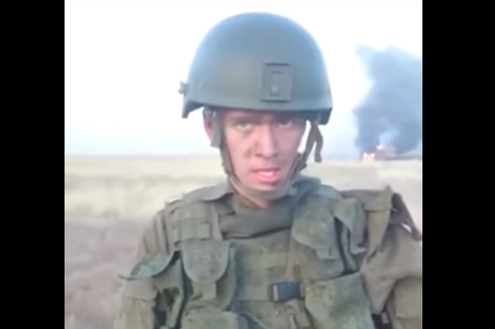 Будни российской армии: как солдат хотел разогреть еду, а сжег БТР