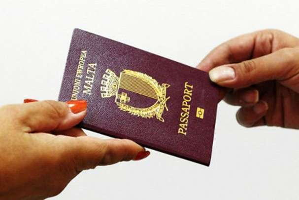 Російська еліта скуповує мальтійські паспорти