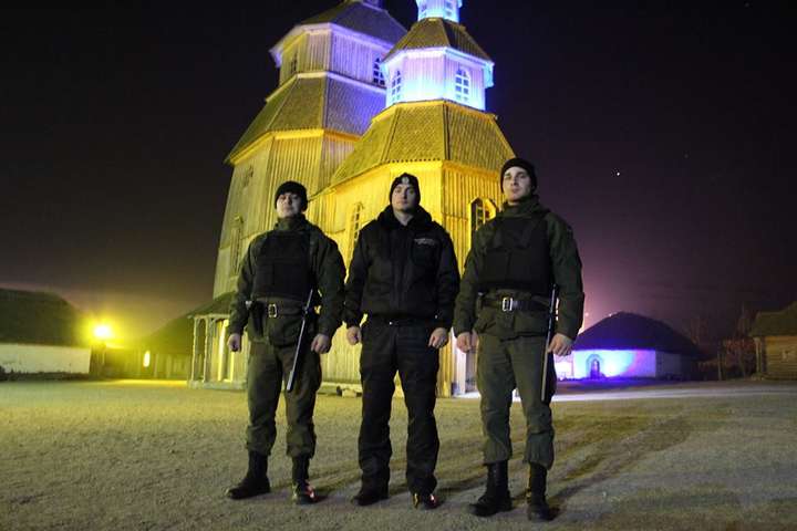 Поліція і Нацгвардія взяли під охорону церкви в Запоріжжі 