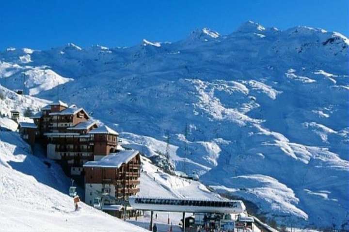 У французьких Альпах випала рекордна кількість снігу