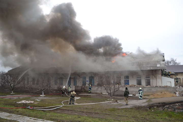 В Одесі на залізничні станції сталася пожежа, є загиблий