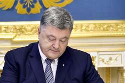 Порошенко підписав указ про захист прав дітей-сиріт