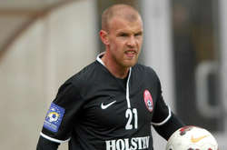 «Зоря» офіційно продовжила контракт з Опанасенком