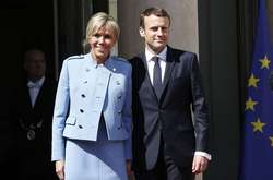 Макрон у юності написав еротичний роман, присвячений майбутній дружині