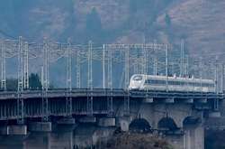 У Китаї тестують нову швидкісну залізницю (фото)