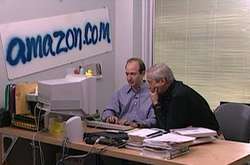 Засновник Amazon пожертвував мільйони дітям нелегальних іммігрантів