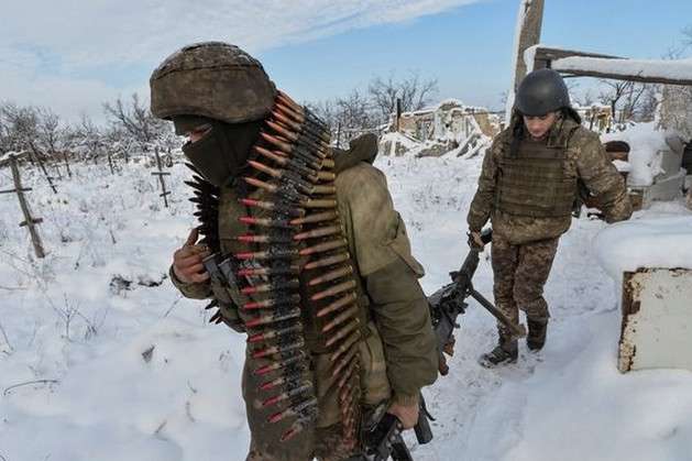 Доба в АТО: бойовики гатили з мінометів, двох українських бійців поранено