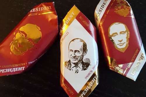 Перед виборами росіянам пропонують «солодкого» Путіна