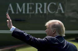 Как Трамп позорит США