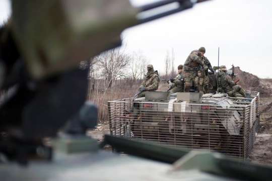 Окупанти активізувалися: в зоні АТО поранено двоє українських бійців