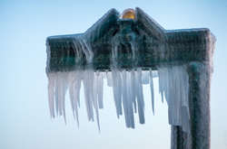 Крижана краса: у Одесу прийшла справжня зима (фото)