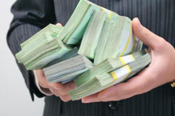 На Львівщині екс-працівник банку привласнив $100 тисяч