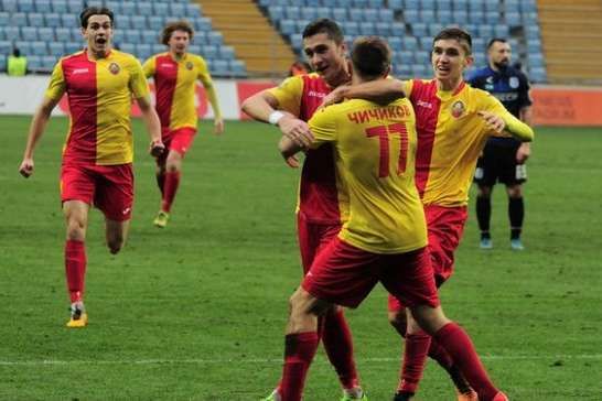 Клуб української Прем'єр-ліги може не поїхати на закордонні збори через фінансові проблеми
