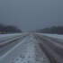 Дороги в Україні засипає снігом