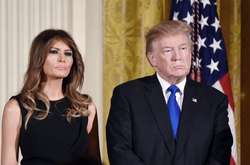 Не уважает жену: Пользователи соцсетей раскритиковали Дональда Трампа