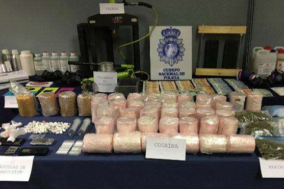 У Португалії злочинці сховали 750 кг кокаїну в ананасах
