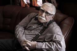 Армен Джигарханян