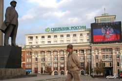 ЗМІ: окупанти масово перевозять росіян на Донбас та заселяють в чужих квартирах