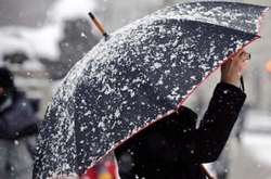 Сьогодні в Україні пройдуть дощі з мокрим снігом 