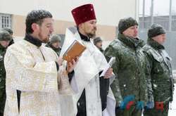 Попи Московського патріархату на окупованій Луганщині вшанували ікону російського солдата