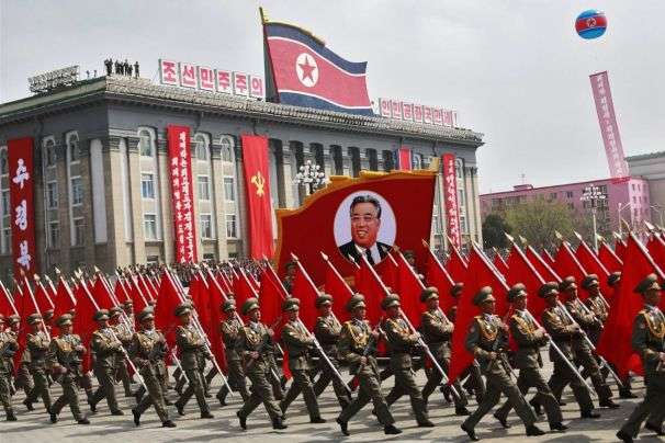 КНДР хоче провести військовий парад під час Олімпійських ігор