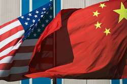 Китай звинуватив США у порушенні своїх територіальних вод