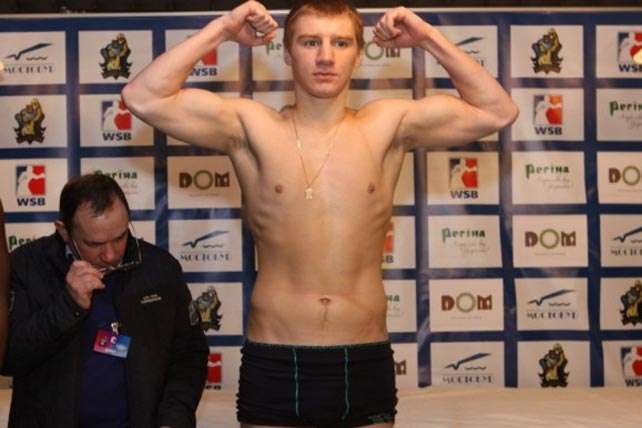 Український боксер Голуб нокаутом переміг колумбійця