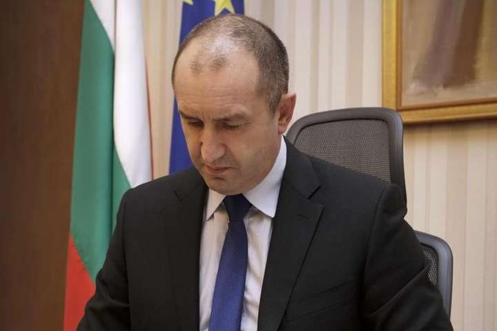 Хакери зламали Facebook президента Болгарії