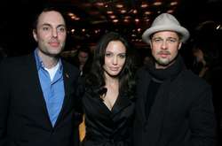 Западные СМИ рассказали, кто подтолкнул Анджелину Джоли к разводу