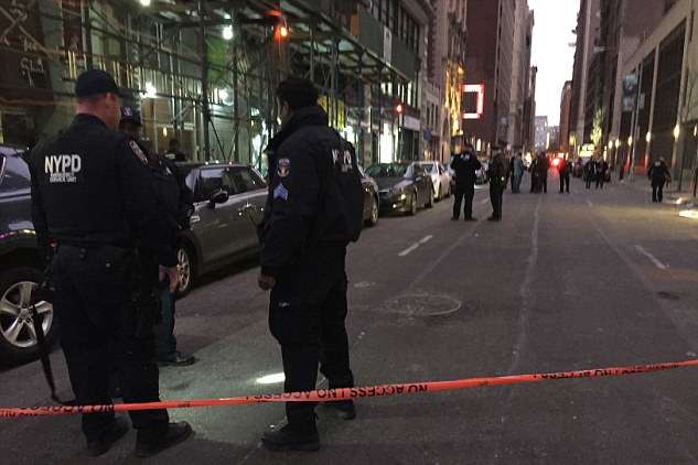 Стрілянина в Нью-Йорку: поранено три людини 