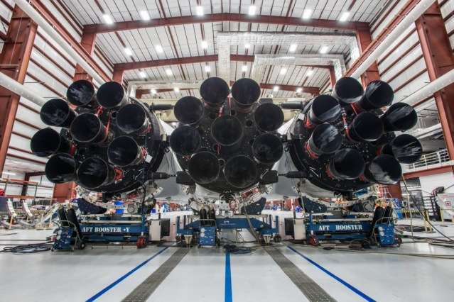 SpaceX не зможе протестувати Falcon Heavy через припинення роботи уряду США