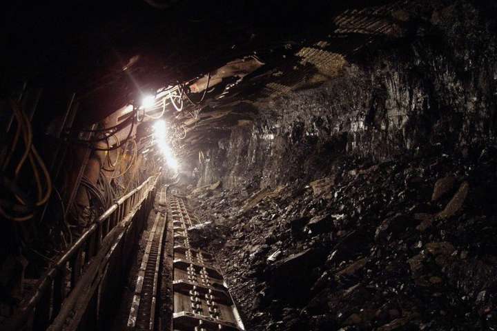У Покровську на шахті стався спалах метану, постраждали вісім гірників