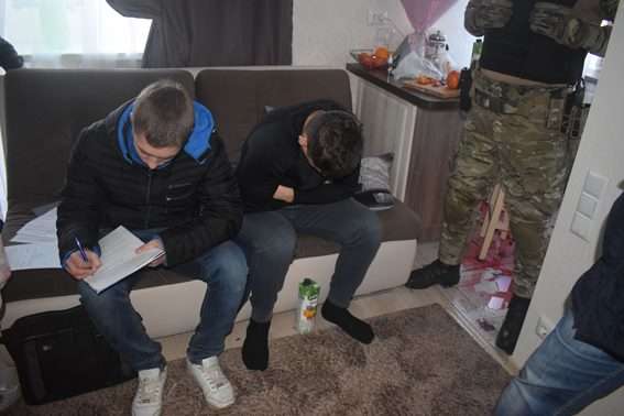 Поліція Миколаєва затримала банду наркоторговців