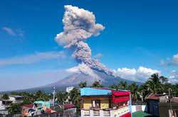 На Філіппінах відбулося виверження вулкана