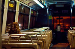 Сьогодні не варто затримуватися допізна на роботі. Зміни у роботі нічного громадського транспорту