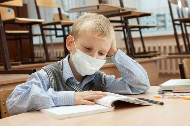 Епідемії грипу в столиці немає. Комісія з освіти відхилила петицію про закриття шкіл на карантин