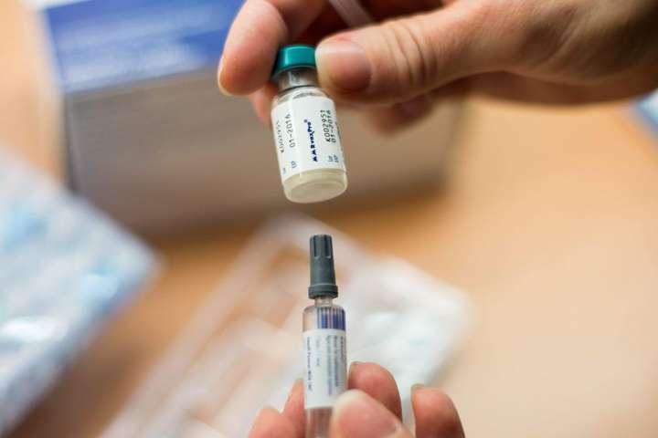 У п’ятницю Закарпаття отримає з Угорщини вісім тисяч вакцин від кору 