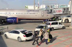 Нищук в аэропорту Цюриха