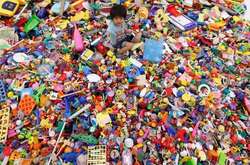 В Івано-Франківській області заборонили продаж 16 видів дитячих іграшок