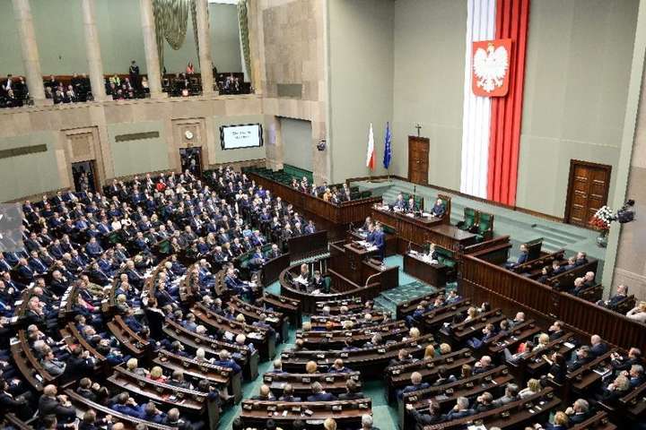 Сейм Польщі прийняв скандальний закон про заборону «бандерівської ідеології»