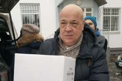  Геннадій Москаль  
 Уряд Угорщини передав Закарпаттю вакцини від кору 