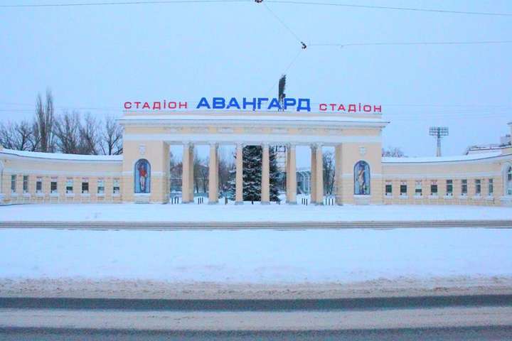 Біль та порожнеча. Як зараз виглядає стадіон «Зорі» в окупованому Луганську