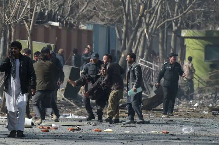 Нова смертельна атака у Кабулі: загинули десятки людей