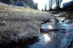 В Україну йде тепло. Воно принесе опади і калюжі