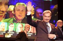 Діючий президент Фінляндії впевнено виграв вибори у першому турі