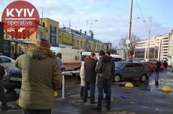 Біля Святошинського суду у Києві сталася стрілянина, є поранені