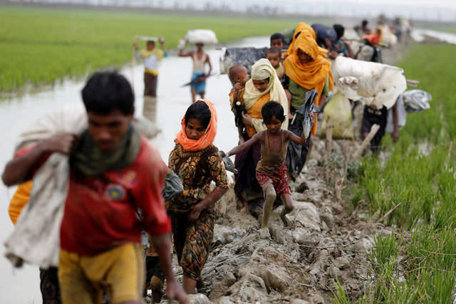 До 100 тисяч біженців рохінджа опинились під загрозою мусонів