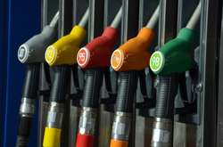 Ціни на бензин продовжують зростати