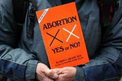 Ірландія проведе референдум щодо заборони абортів